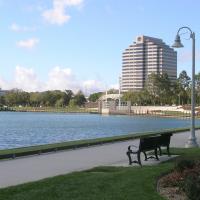 Lagoon and Leo Ryan Park